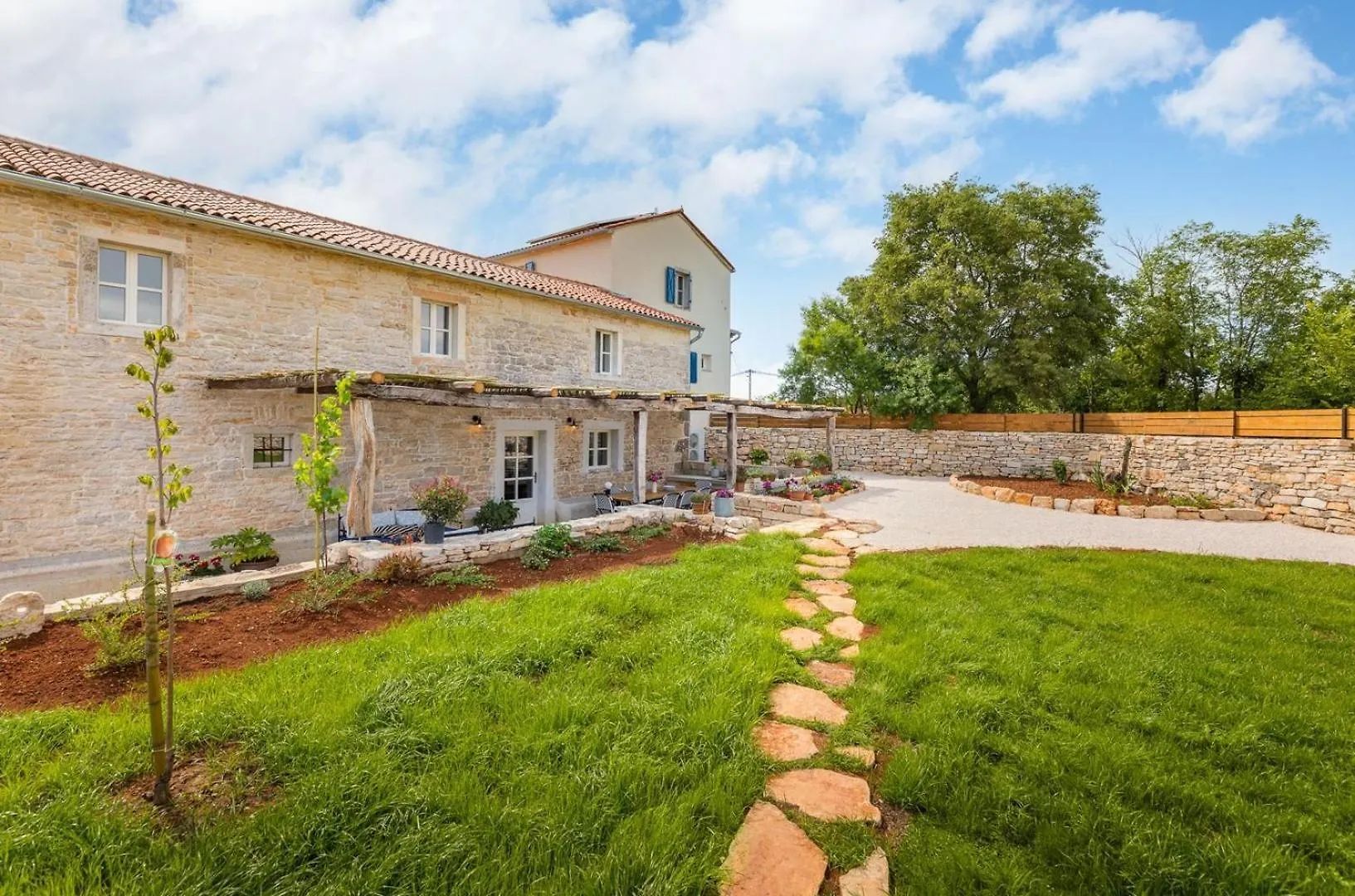 Radovani Villa Marion