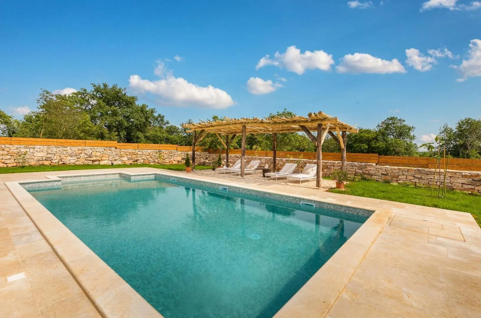 Radovani Villa Marion